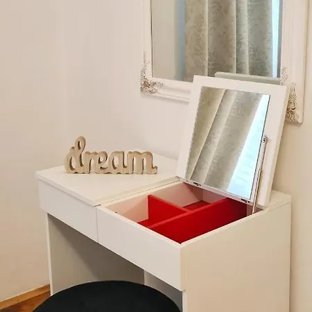 Sara Poljud Apartment Split