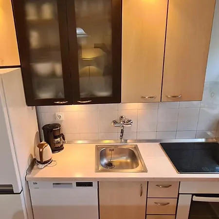 Apartamento New!!! Sara Poljud *